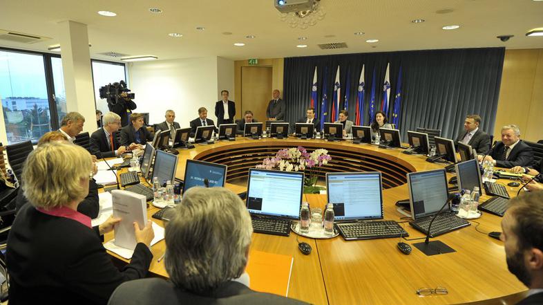 Vlada Alenke Bratušek