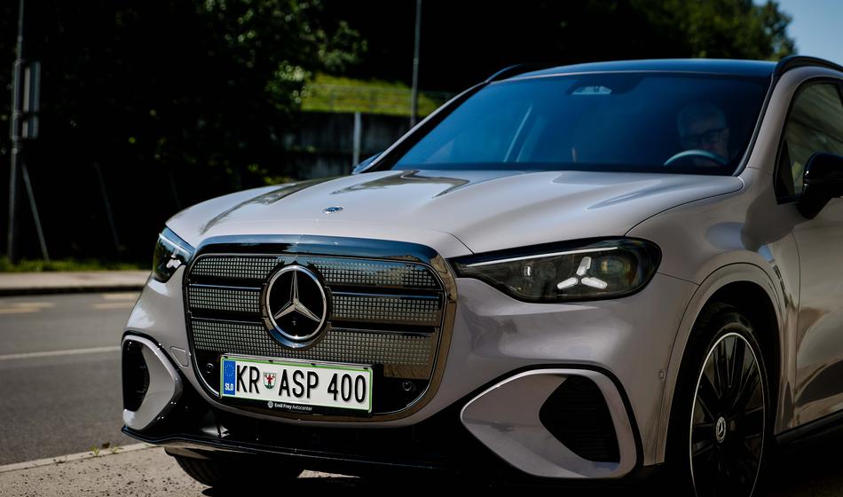 Najpomembnejši mercedes leta 2026 zapeljal na slovenske ceste