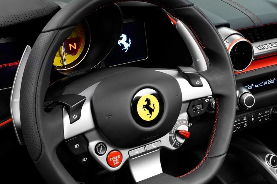 Ferrari 812 superveloce