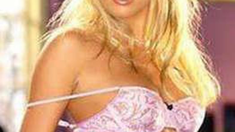 Loredana trdi, da je Woods spal tudi z moškimi.