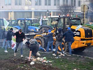 bruselj protest kmetov