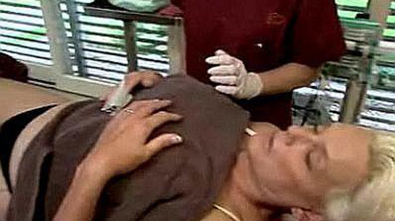 Titsi in Tatsi sta se zmanjšali vpričo dveh milijonov Nemcev ...