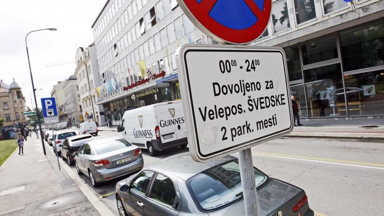 parkirisce, svedsko veleposlanistvo na Dalmatinovi ulici v Ljubljani