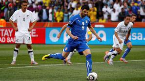 Italija ima po dveh tekmah mundiala le dve točki. Slovaška eno. (Foto: Reuters)