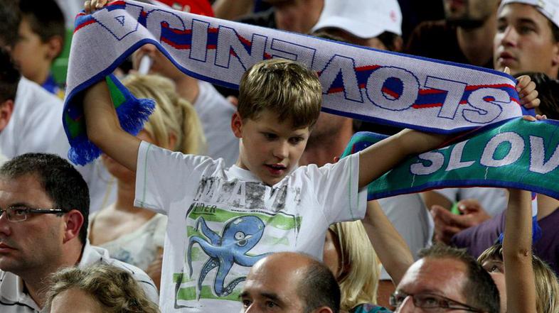 slovenija španija prva tekma Stožice  dvorana navijači