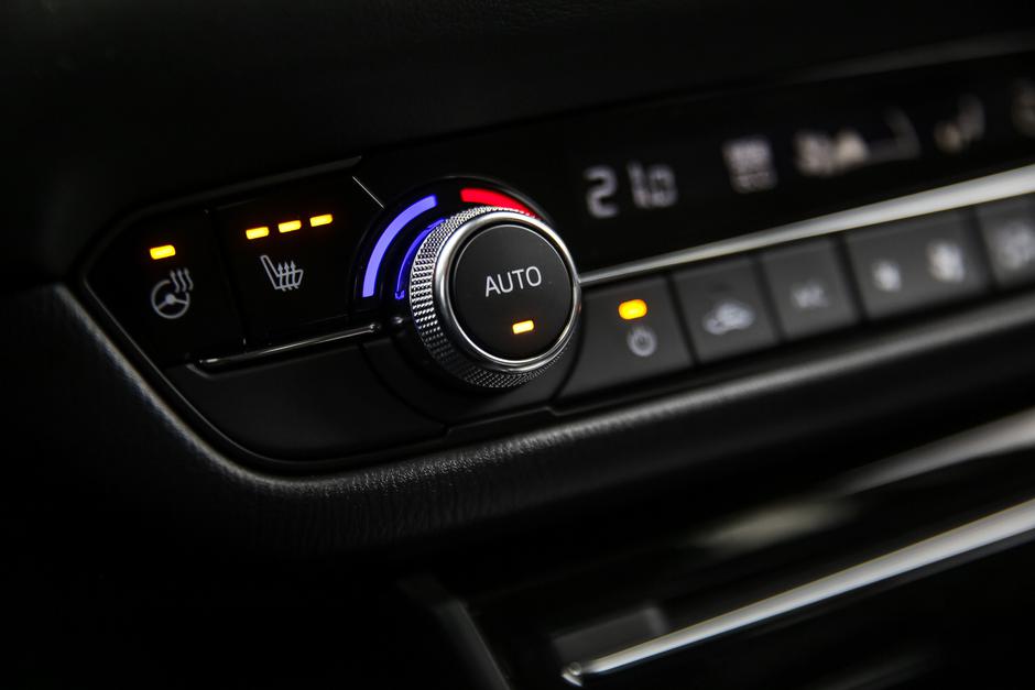 Mazda6 klima klimatska naprava ogrevanje sedežev volana | Avtor: Saša Despot