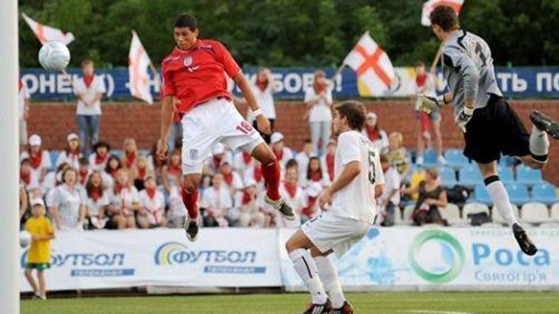 Slovenci so proti Angležem doživeli pravo katastrofo.