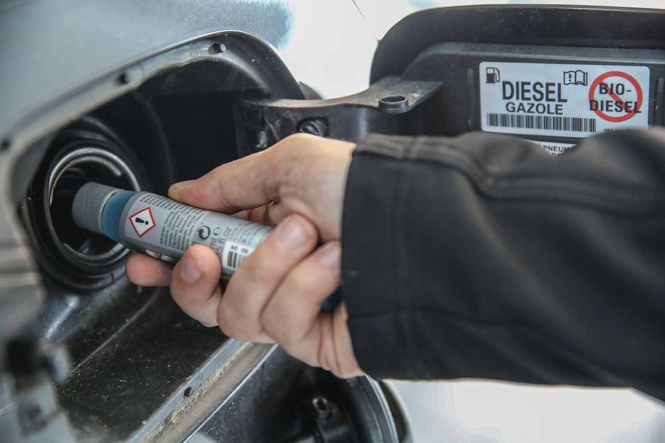 Aditiv | Avtor: Saša Despot