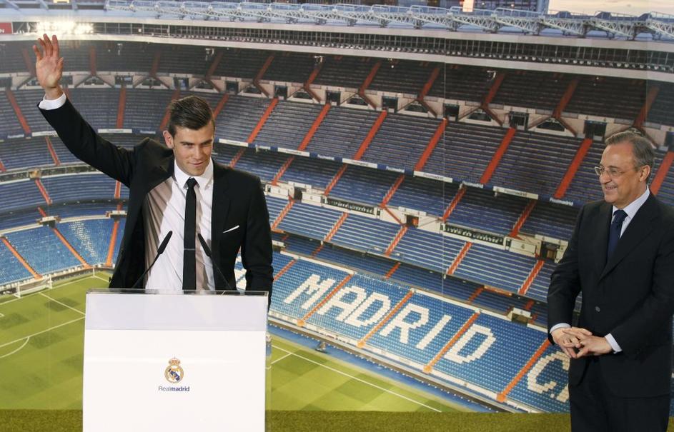 Gareth Bale Florentino Perez  Real Madrid Santiago Bernabeu predstavitev