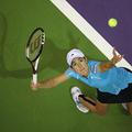 Ob viharnem zasebnem življenju Justine Henin blesti na teniških igriščih.