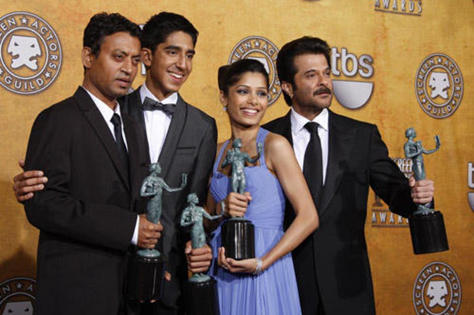 Igralci filma Slumdog Millionaire, ki so prejeli nagrado za najboljšo filmsko za