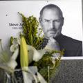 Žalovanje za Steve Jobsom.