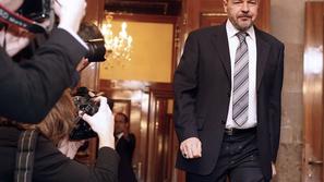 Sestanek parlamentarnih strank.