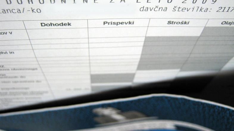 Durs bo preostale informativne izračune za zavezance odpremil 8. maja. (Foto: Al