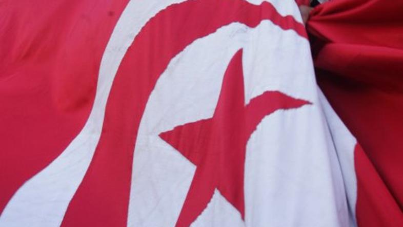 Prvi mesec po tunizijski revoluciji je bilo vzdušje optimistično in mladina zazr