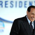 Silvio Berlusconi z obžalovanjem napoveduje odstop z mesta predsednika AC Milana