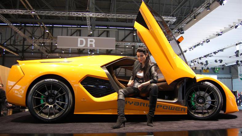 V Ženevi so že razkrite prve avtomobilske novosti. (Foto: Gregor Prebil)