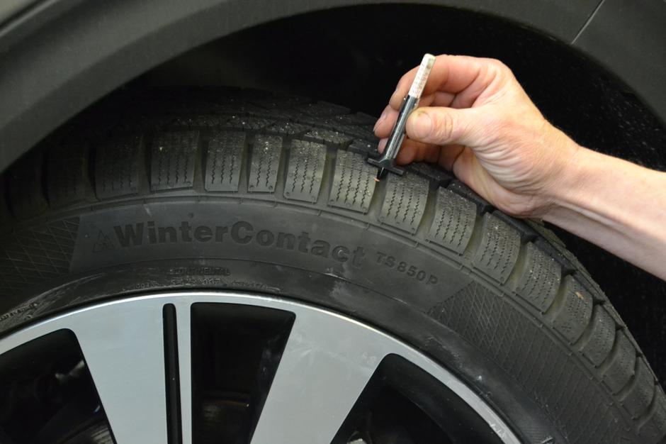 Preventivni pregled vozila pred zimo. | Avtor: Gregor Prebil