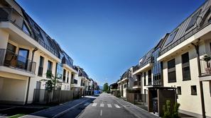 slovenija 27.06.2011 Jurckove Vile, stanovanjsko naselje, novogradnje, Jurckova 