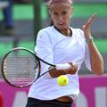 Polona Hercog se bo v nadaljevanju pomerila z zmagovalko dvoboja med Čehinjo Ive