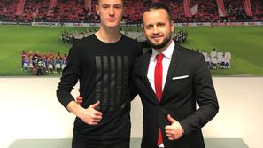 Benjamin Šeško, Elvis Bašanović