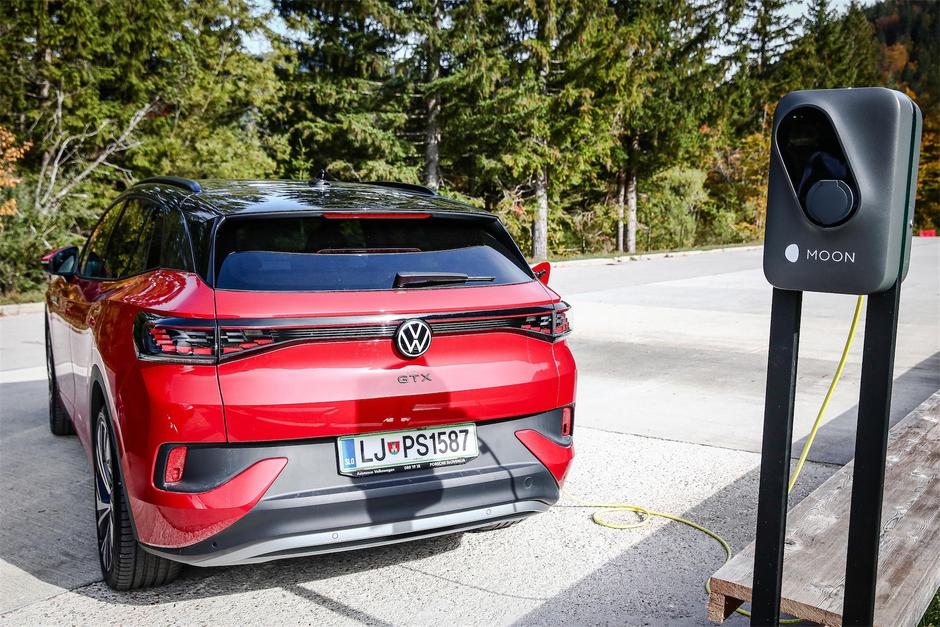 MOON električna polnilnica Planica | Avtor: Saša Despot