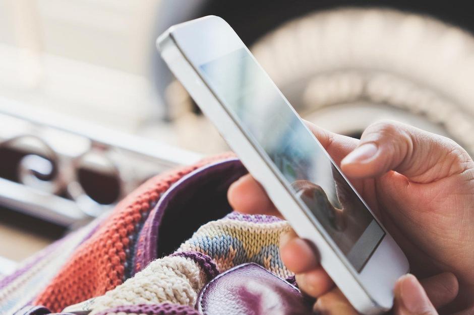 mobilni telefon | Avtor: Profimedia