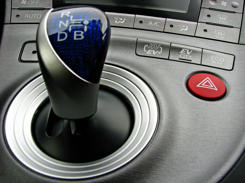 Toyota prius plug-in hybrid