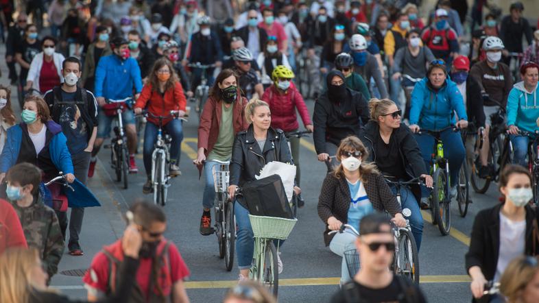 Protest proti vladi JJ