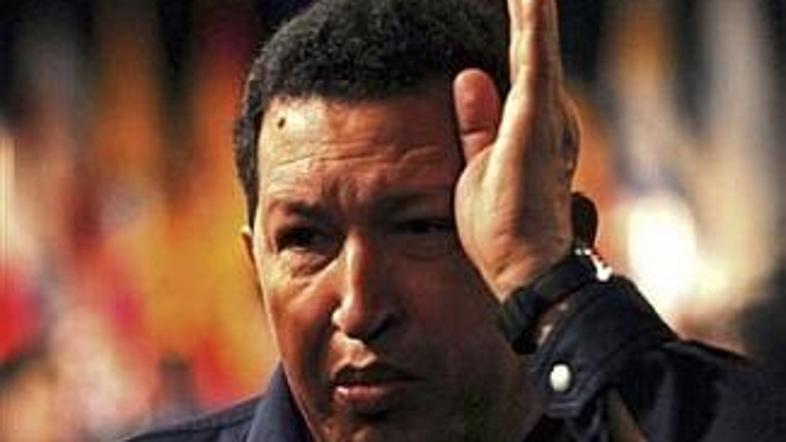 Chavez grozi ZDA z embargom.