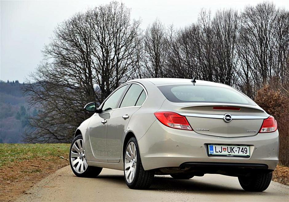 Opel insignia ecoFLEX | Avtor: Gregor Prebil