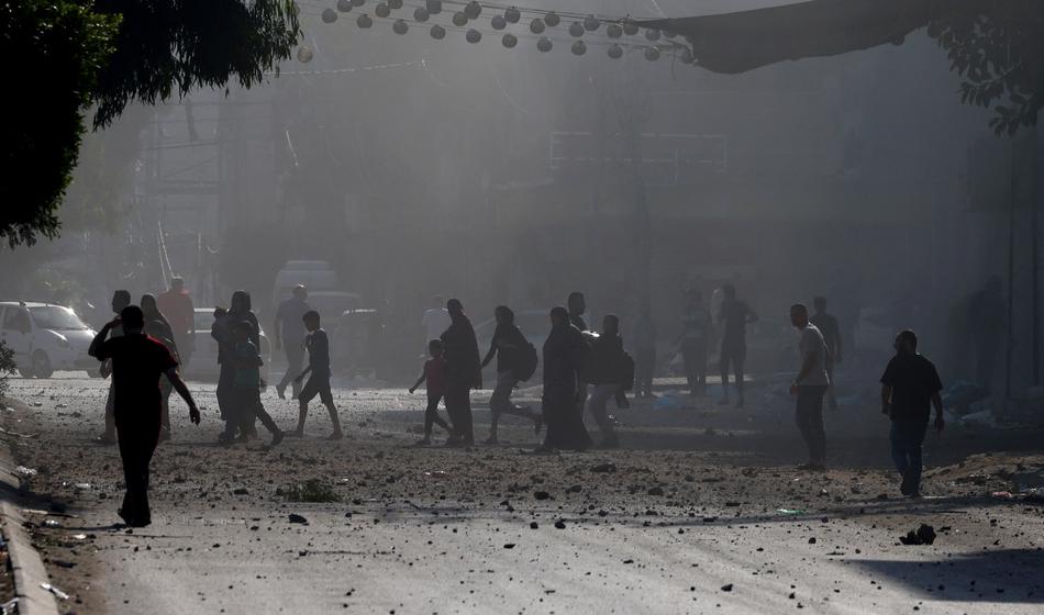 V Dubaju zagorelo, ljudi evakuirajo