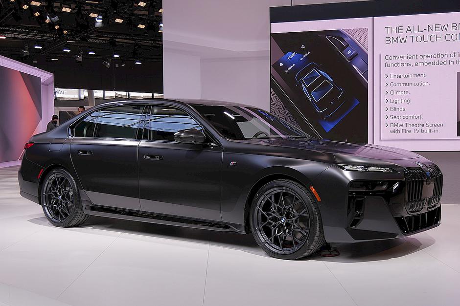 BMW serije 7, i7 | Avtor: Matija_Janežič