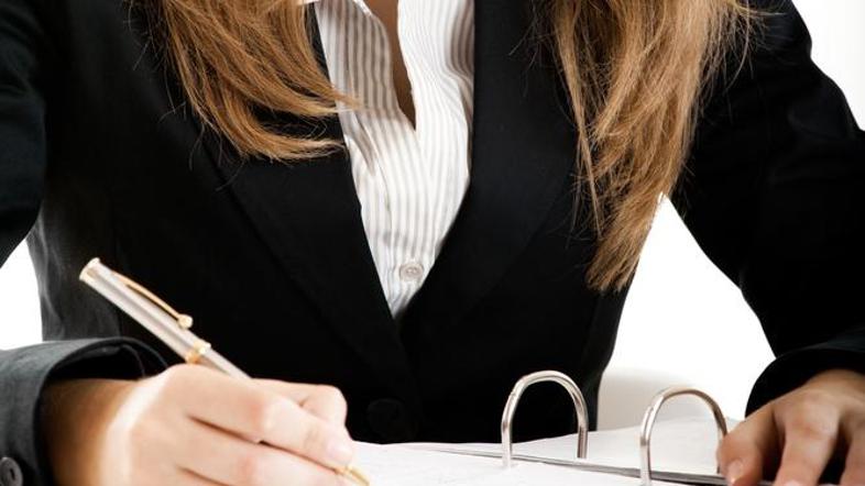 Pred začetkom dela si napišite spisek nalog in opravil.