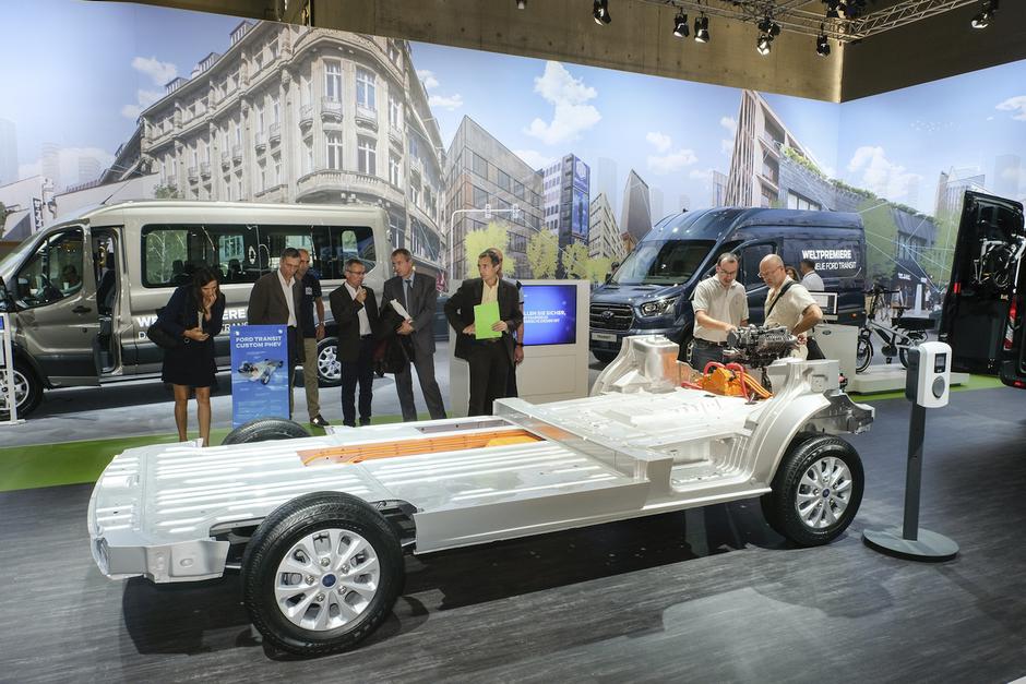 ford, ford transit, lgv, lahka gospodarska vozila, fort transit connect, ford transit custom, ford transit courier | Avtor: Ford