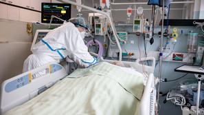 covid-19 bolnišnica Jesenice bolniki epidemija