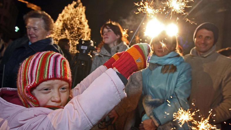V praznično okrašenem starem mestnem jedru bodo do 2. januarja potekale raznovrs