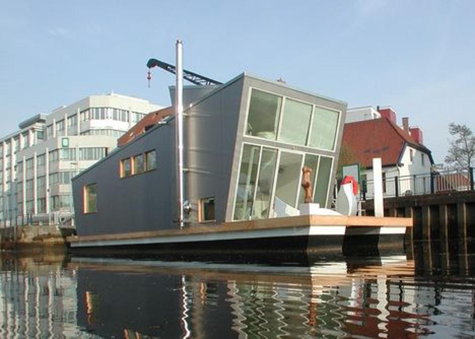 Plavajoča hiša | Avtor: arhiv Confused Direction