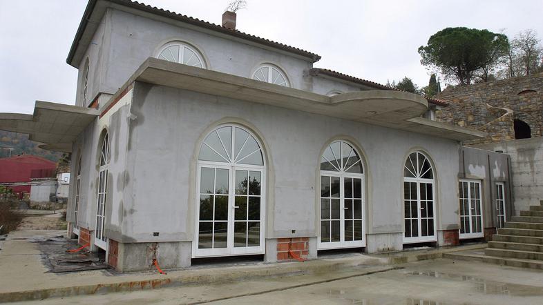 Megalomanski objekt si je omislil lastnik modne agencije Bronz Joe Rain. Foto:(B