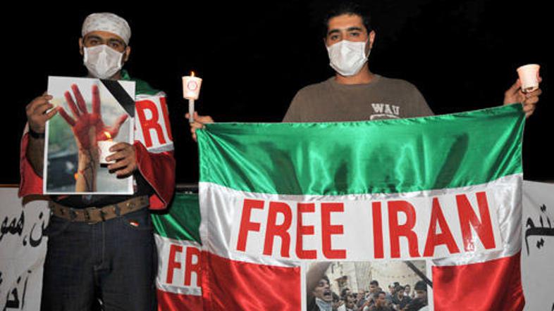 Protesti se umirjajo.