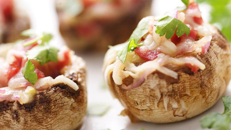 Uporabite večje šampinjone.