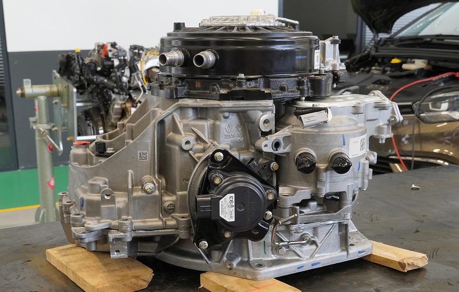 Renault hibridni menjalnik Mirna Peč