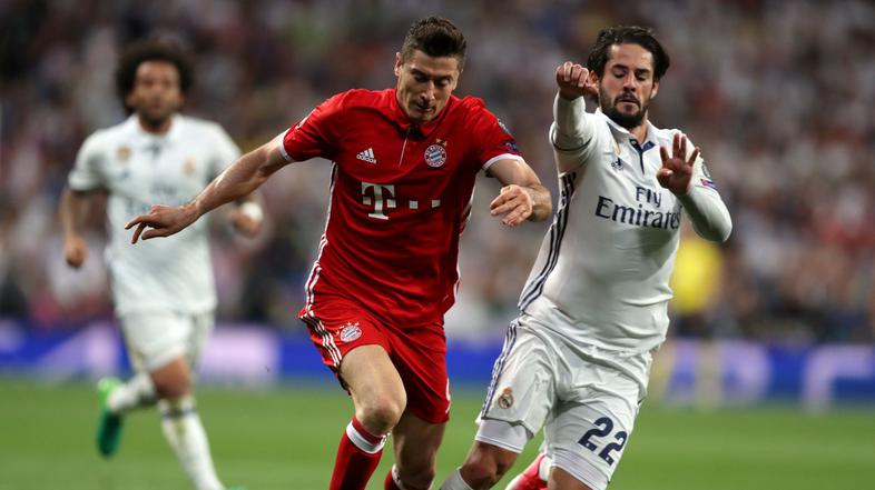 Robert Lewandowski Isco