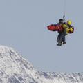 Nesrečno Avstrijko so po padcu s helikopterjem prepeljali v bolnišnico.