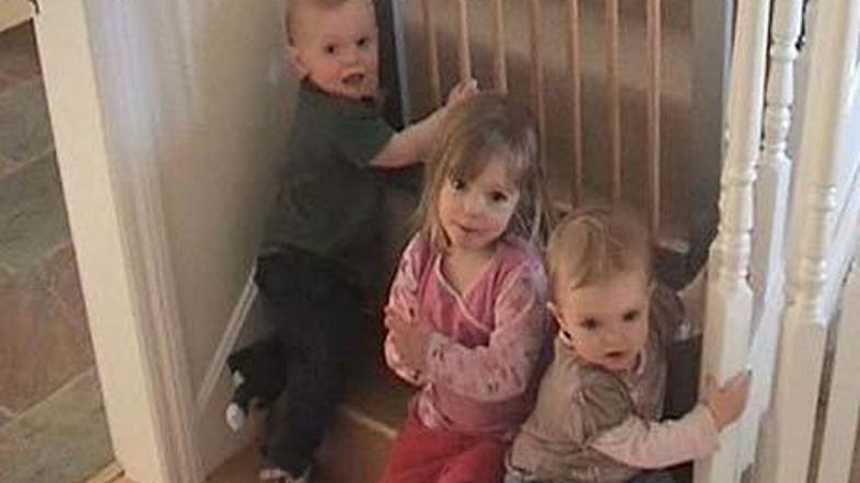 Posnetek prikazuje štiriletno Maddie, ki se igra z bratom in sestro.