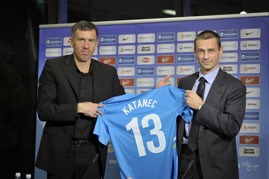 Katanec Čeferin novinarska konferenca Brdo pri Kranju dres reprezentanca | Avtor: Anže Petkovšek