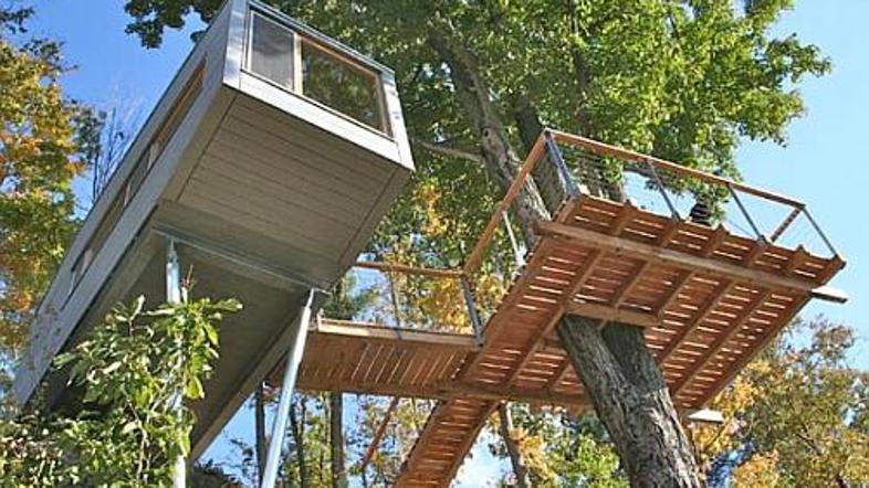 Ne preveč podobno hišici, kakršno ste si želeli, ko ste bili majhni?