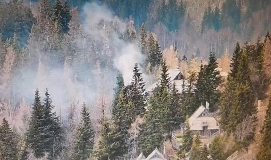 Velika smola za nekdanjega Janševega piarovca, ogenj se je hitro razširil