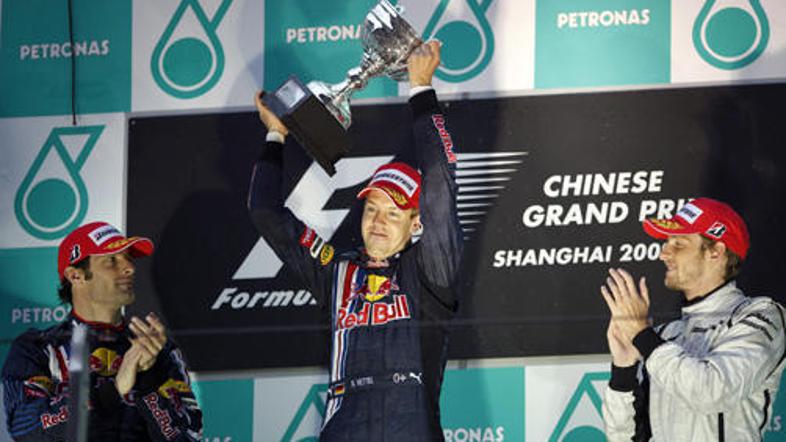 Prvi trije na VN Kitajske, tretji dirki sezone 2009: 2. Mark Webber, 1. Sebastia