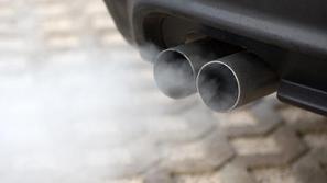 V SD predlagajo subvencije za zelene avtomobile in hkrati višji davek pri nakupu